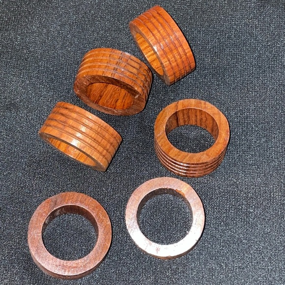 Linear Wood napkin rings set of 6 - Picture 3 of 5